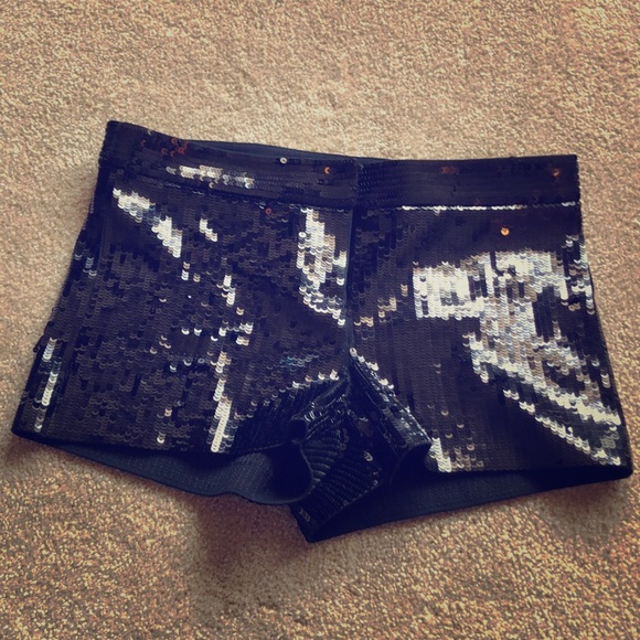 Express Pants - Express Shorts - Size 00